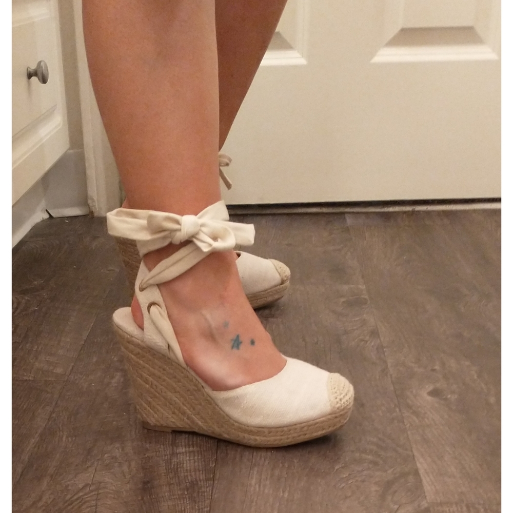 Boohoo Cream Espadrille Wedges with Ankle Tie- Size 36 Euro